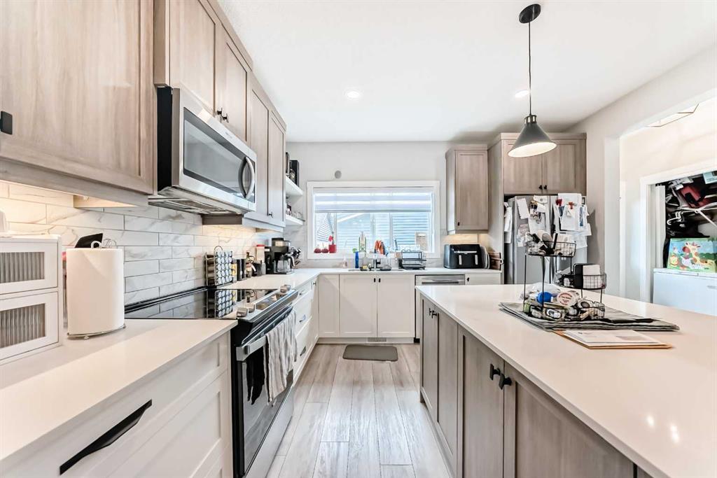 Fifth View of 223 Wolf Creek Avenue SE, Wolf Willow, Calgary, Alberta, T2X4X1