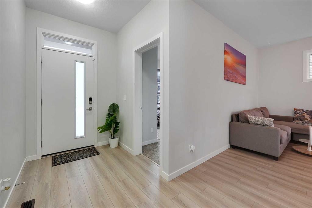 Fourth View of 32 SETON Row SE, Seton, Calgary, Alberta, T3M 3L7