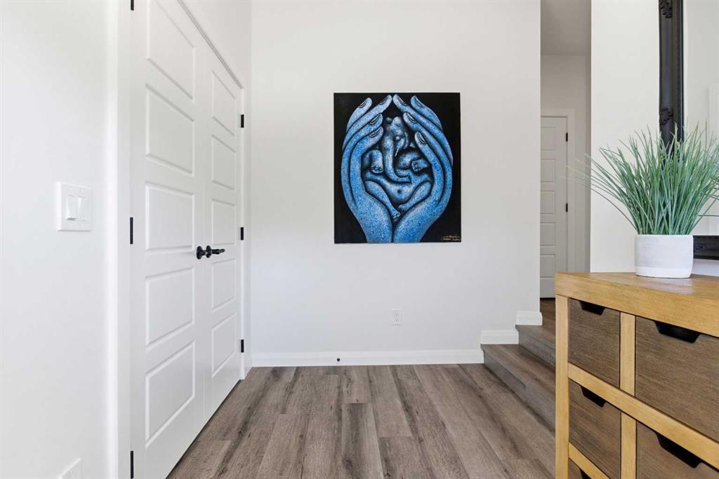 Fifth View of 7 Evansglen Park NW, Evanston, Calgary, Alberta, T3P0X9