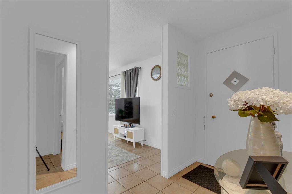 Third View of 60 Dalhurst Way NW, Dalhousie, Calgary, Alberta, T3A 1N7