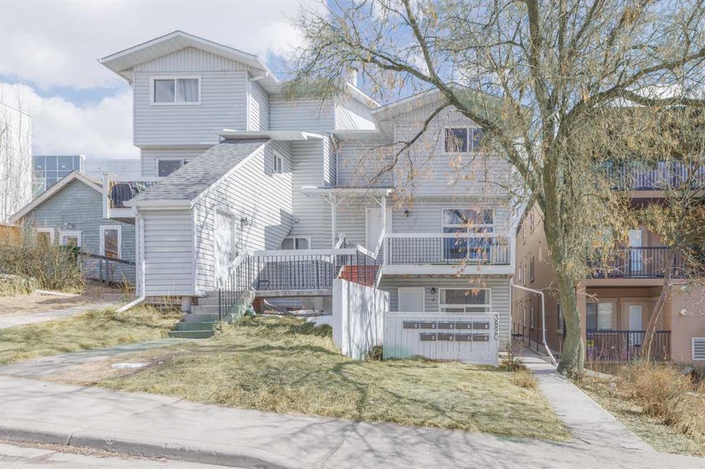 MLS® listing #109990119 for sale located at 2, 3820 Parkhill Place SW