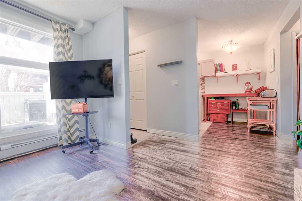 Fifth View of 2, 3820 Parkhill Place SW, Parkhill, Calgary, Alberta, T2S 2W7