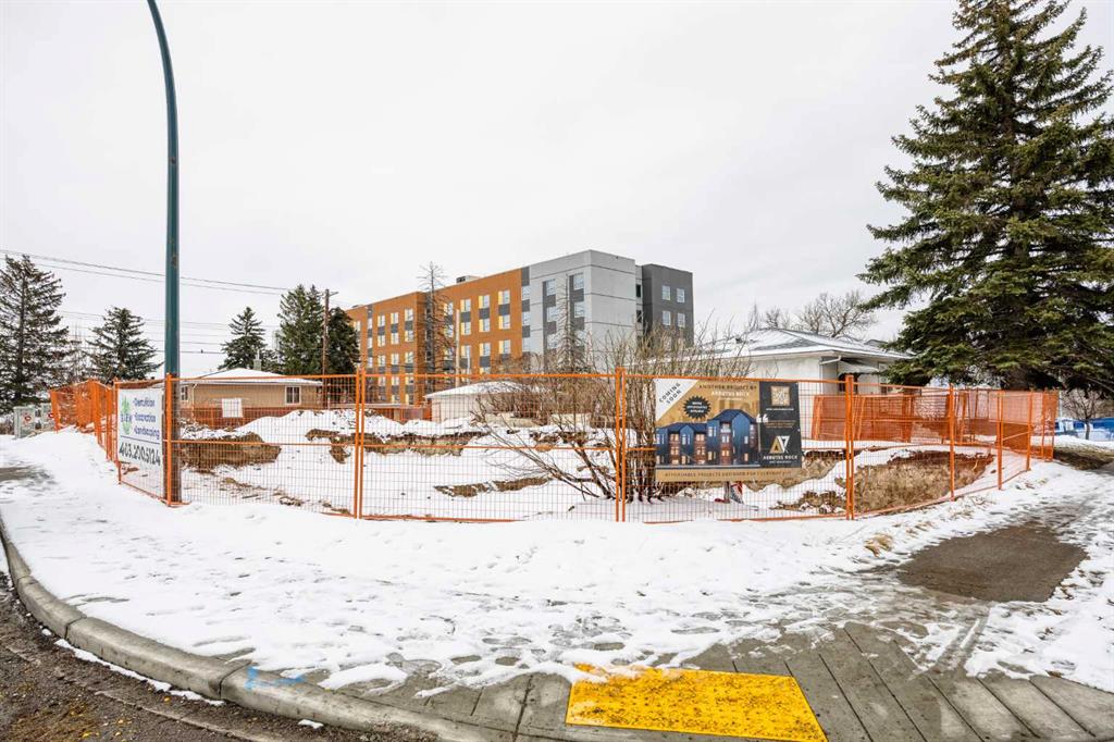 Fifth View of 4220 Centre Street NE, Highland Park, Calgary, Alberta, T2E 2Y9