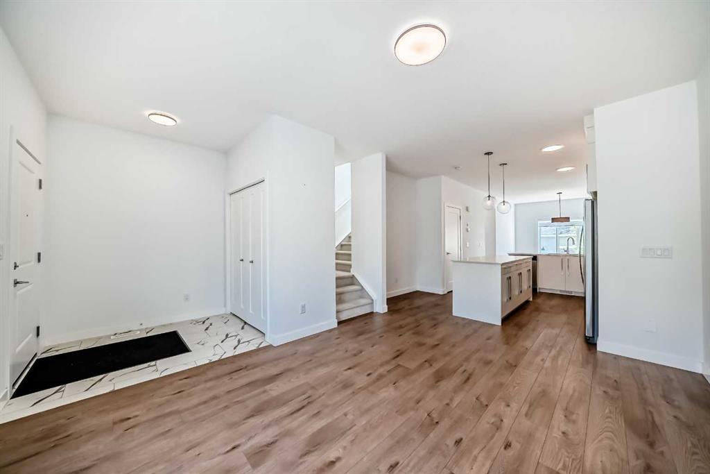 Fourth View of 7403 202 Avenue SE, Rangeview, Calgary, Alberta, T3S 0E8