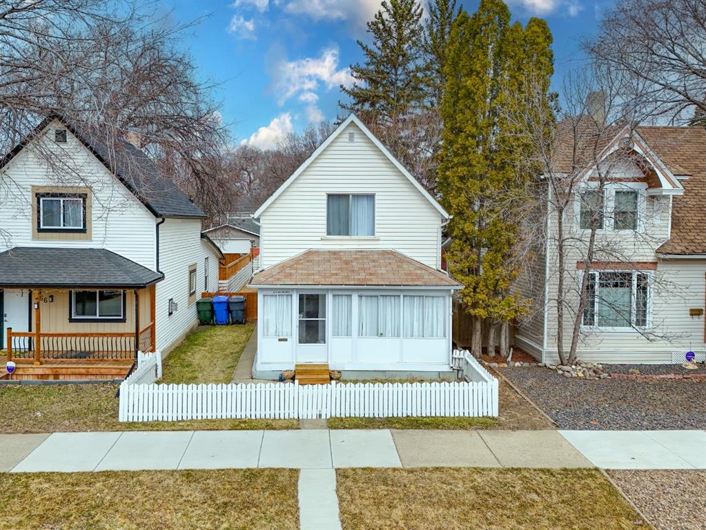 870 Balmoral Street SE, A2300827, Alberta,