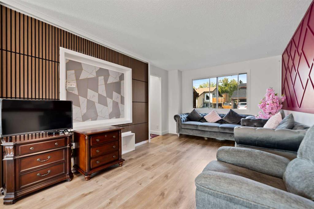 Second View of 40 Pinecliff Close NE, Pineridge, Calgary, Alberta, T1Y 4N5