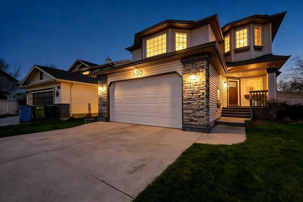 Second View of 450 Douglas Glen Boulevard SE, Douglasdale/Glen, Calgary, Alberta, T2Z 2M8