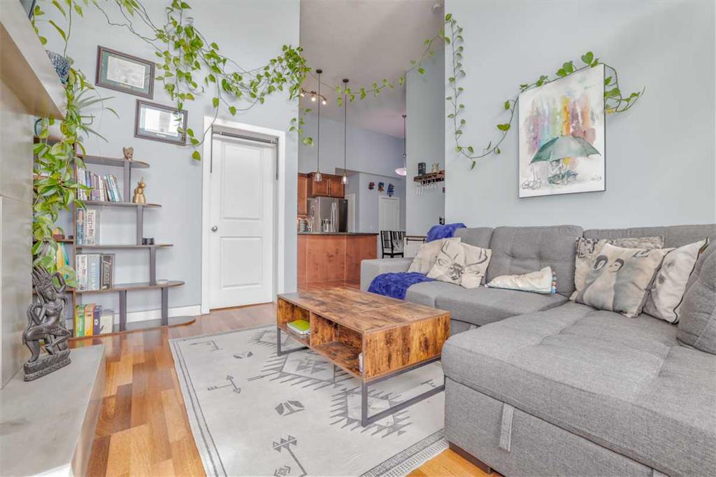 Fifth View of 402, 1828 14 Street SW, Lower Mount Royal, Calgary, Alberta, t2t3s9