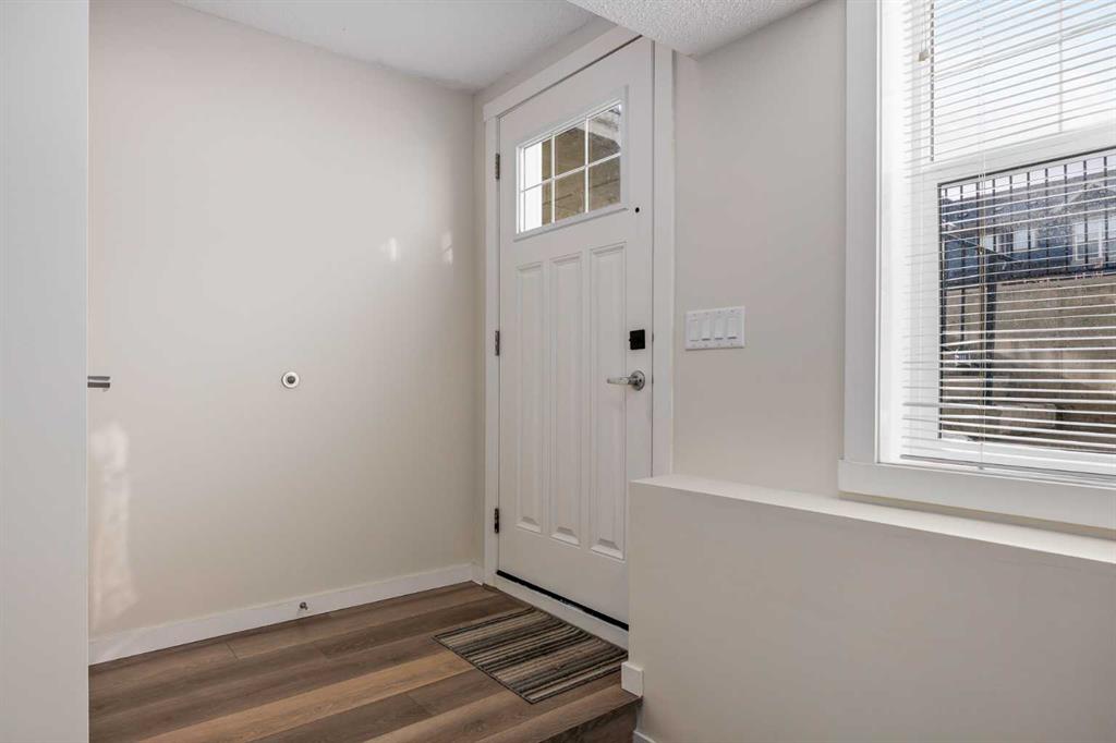 Fifth View of 305 Cranbrook Square SE, Cranston, Calgary, Alberta, T3M 3K8