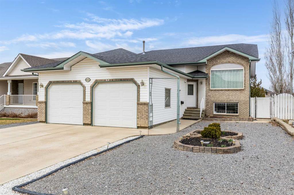 416 Spruce Way SE, A2300905, Alberta,