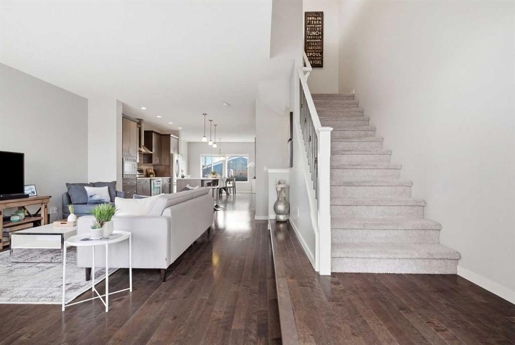 Fifth View of 106 Nolan Hill Drive NW, Nolan Hill, Calgary, Alberta, T3R 0M9