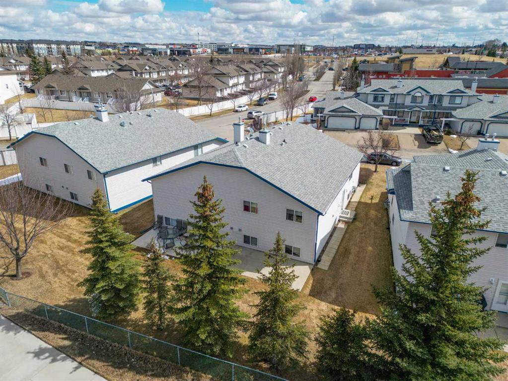 Fifth View of 4, 33 Stonegate Drive NW, Stonegate, Airdrie, Alberta, T4B 2V9