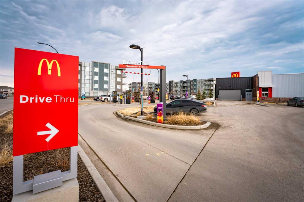 215, 40 Carrington Plaza N, A2301038, Alberta,