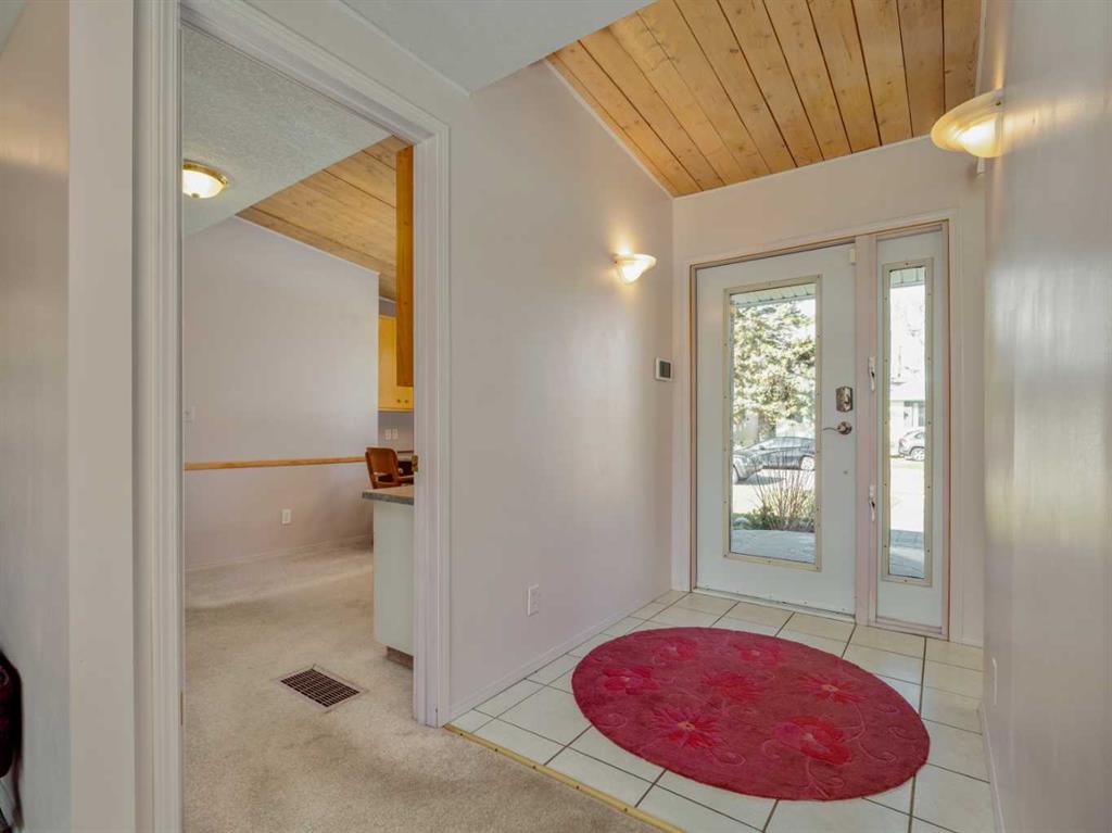 Fourth View of 613 30 Street S, Henderson Lake, Lethbridge, Alberta, T1J 3V2