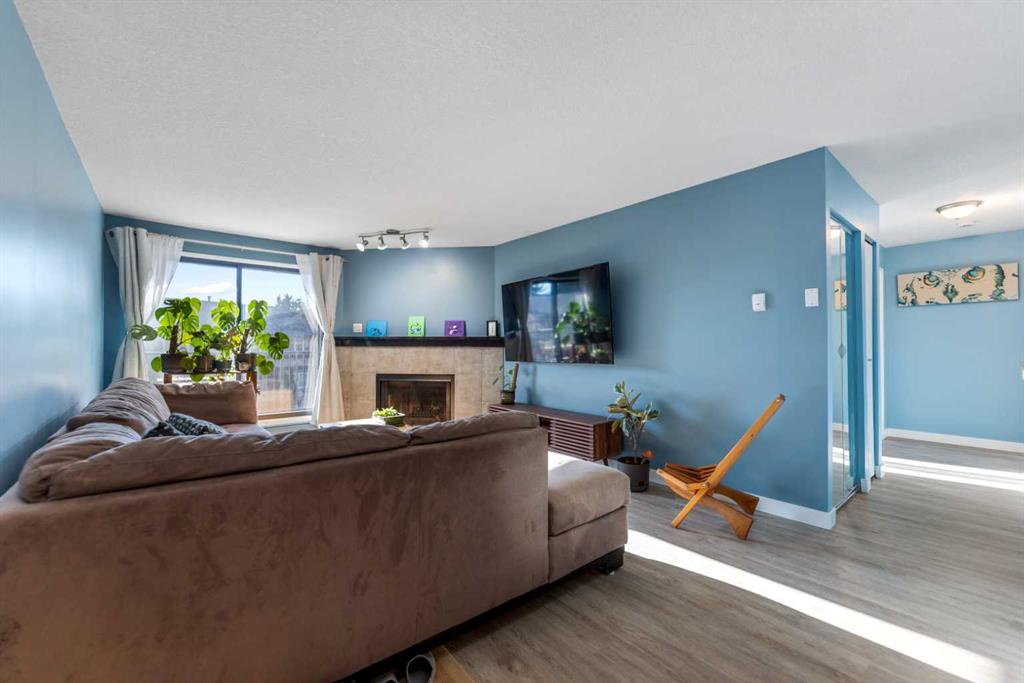 Fourth View of 3301, 13045 6 Street SW, Canyon Meadows, Calgary, Alberta, T2W 5H1