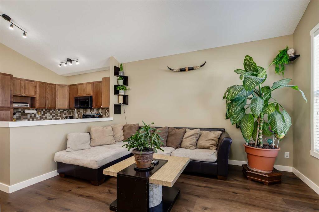 Fifth View of 24 Elgin Meadows Manor SE, McKenzie Towne, Calgary, Alberta, T2Z 0S2