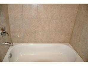 Fifth View of 2, 6147 Buckthorn Road NW, Thorncliffe, Calgary, Alberta, T2K2Z2