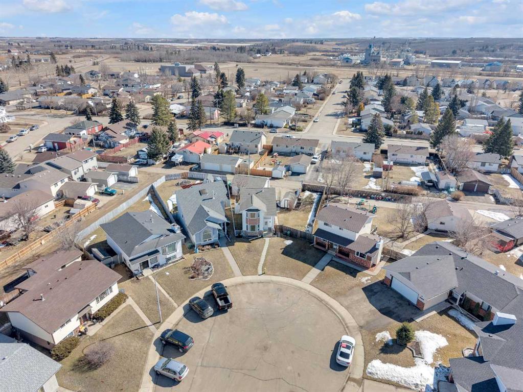 Fourth View of 6134 52 StreetClose , North End, Ponoka, Alberta, T4J 1E8