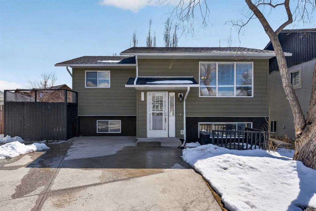 32 Fallingworth Court NE, A2301348, Alberta,