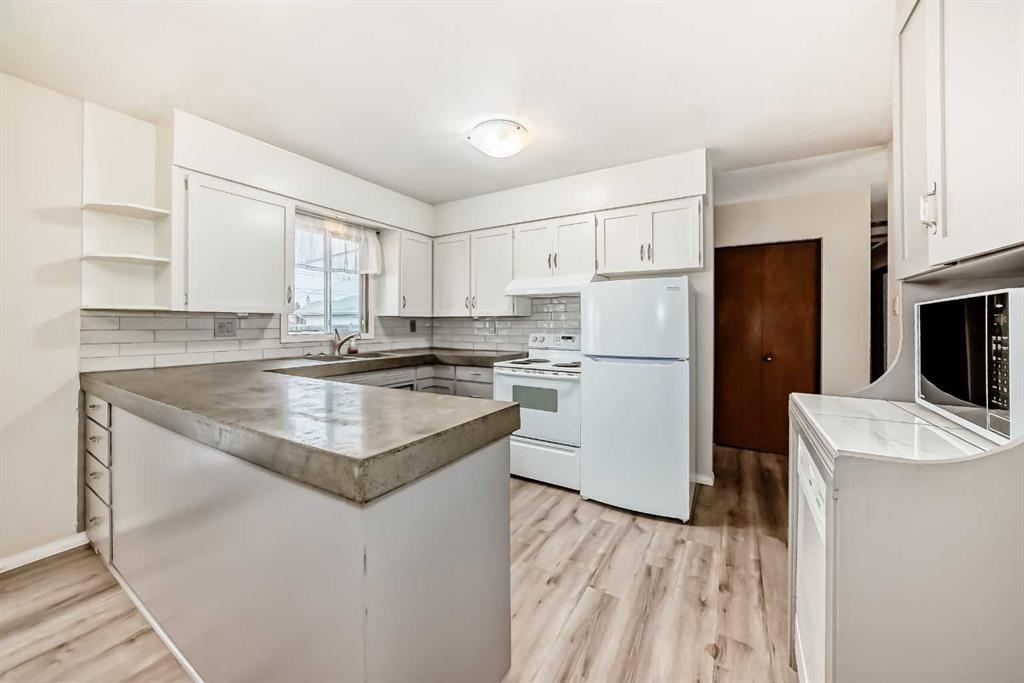 Fourth View of 5416 55 Street  , Lucas Heights, Ponoka, Alberta, T4J 1L8