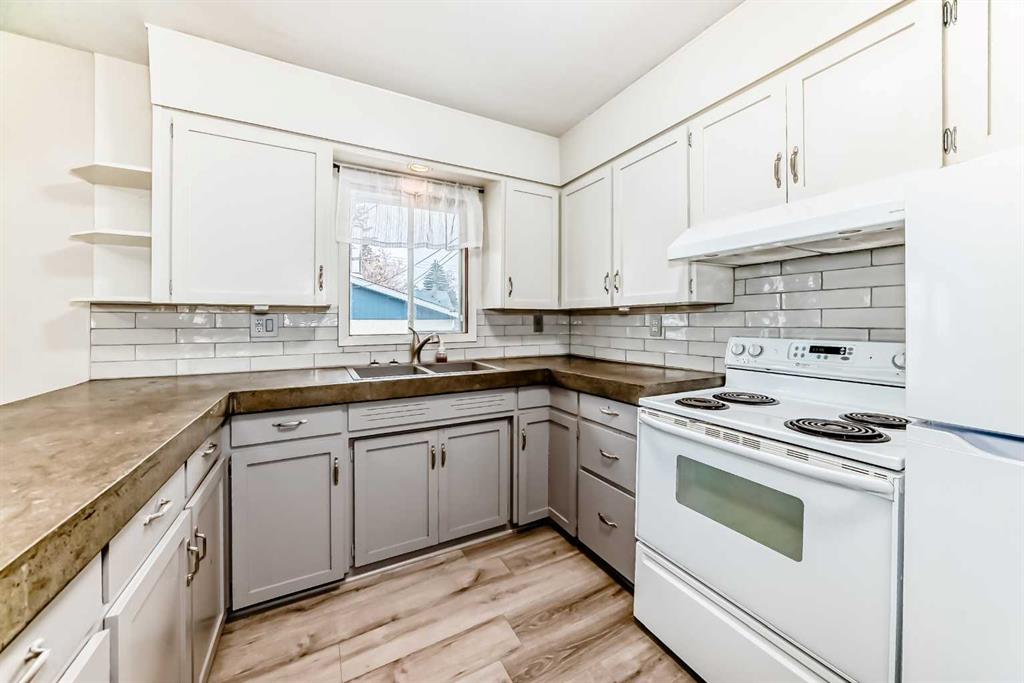 Fifth View of 5416 55 Street  , Lucas Heights, Ponoka, Alberta, T4J 1L8