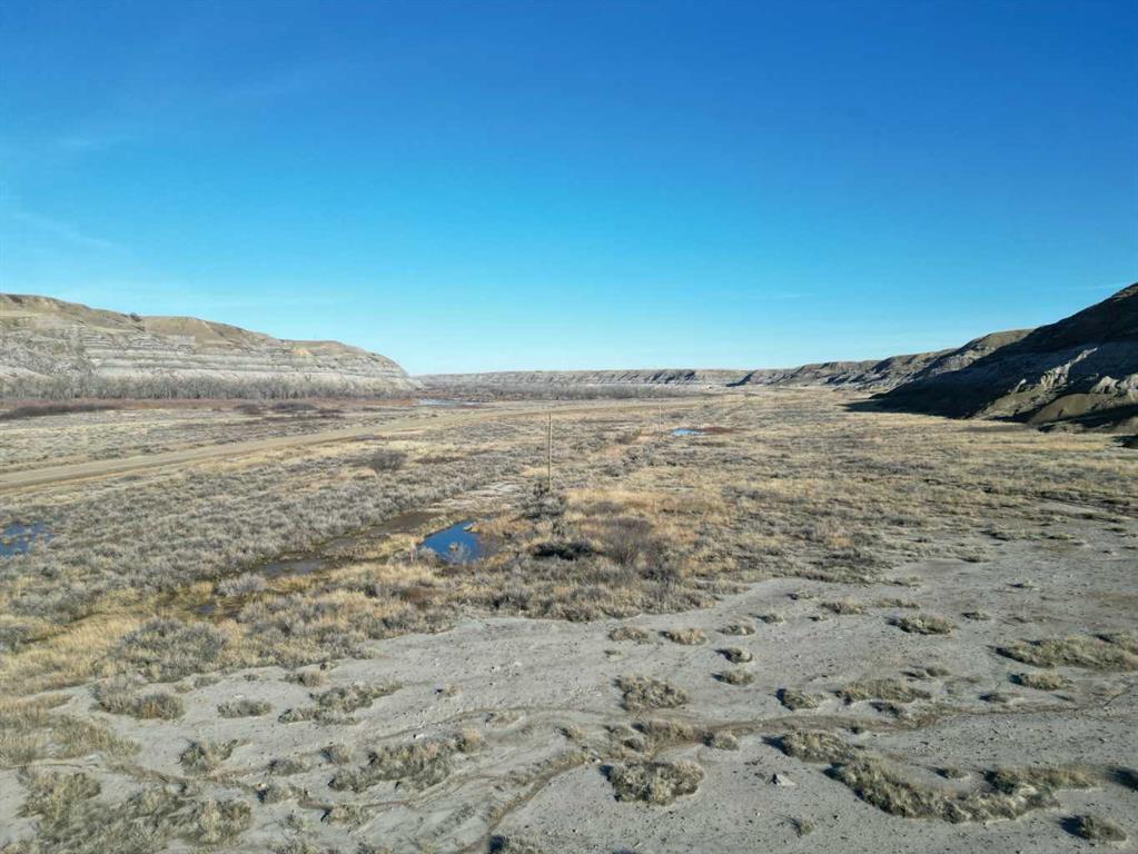Third View of SE 6 28 18 W4 Highway 10  , Lehigh, Drumheller, Alberta, T0J0Y0