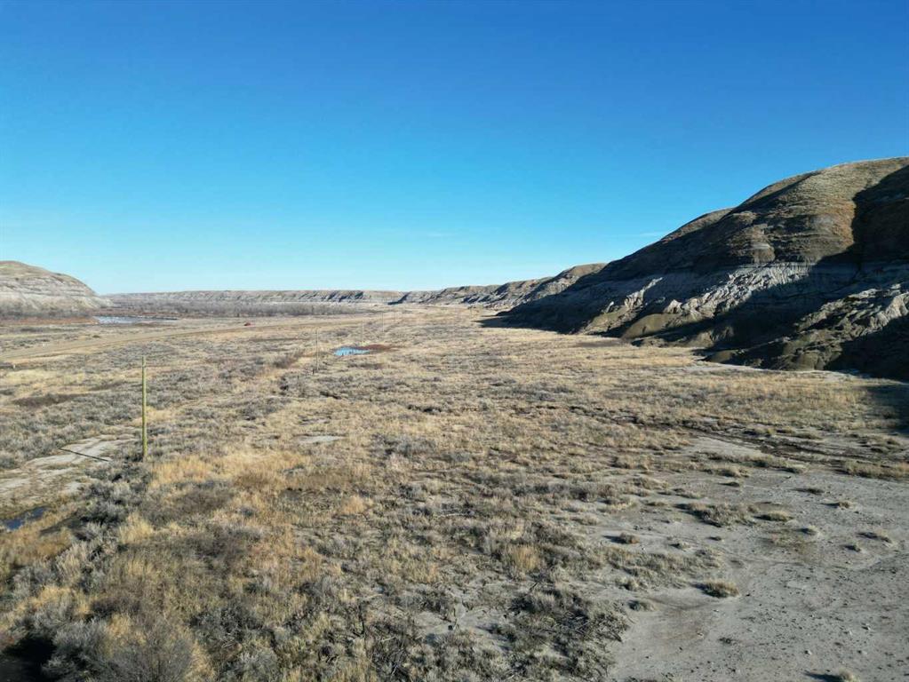 Fourth View of SE 6 28 18 W4 Highway 10  , Lehigh, Drumheller, Alberta, T0J0Y0