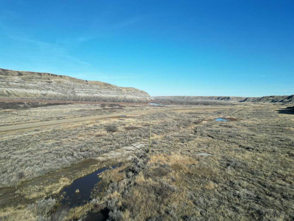 Fifth View of SE 6 28 18 W4 Highway 10  , Lehigh, Drumheller, Alberta, T0J0Y0