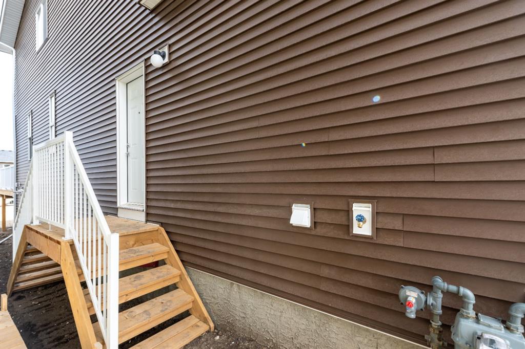 Third View of 90 Edith Green NW, Glacier Ridge, Calgary, Alberta, T3R 2B5