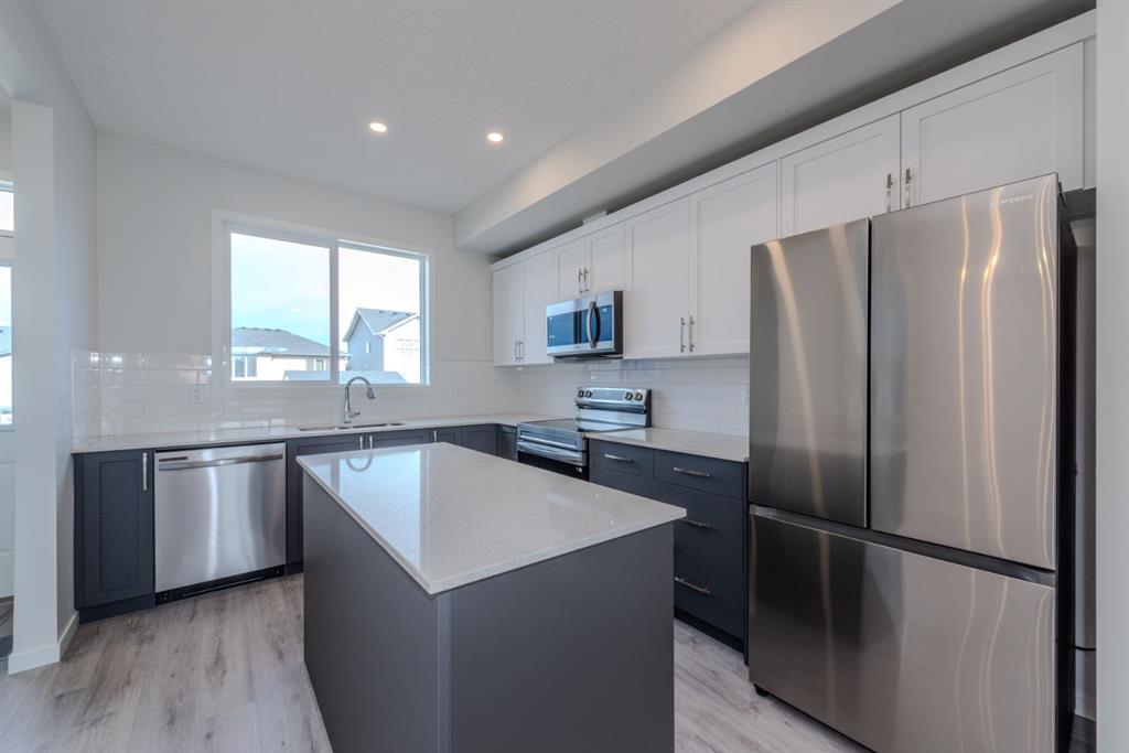 Fifth View of 90 Edith Green NW, Glacier Ridge, Calgary, Alberta, T3R 2B5