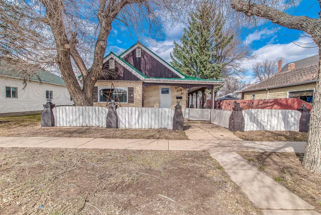 946 Bridge Street SE, A2301562, Alberta,