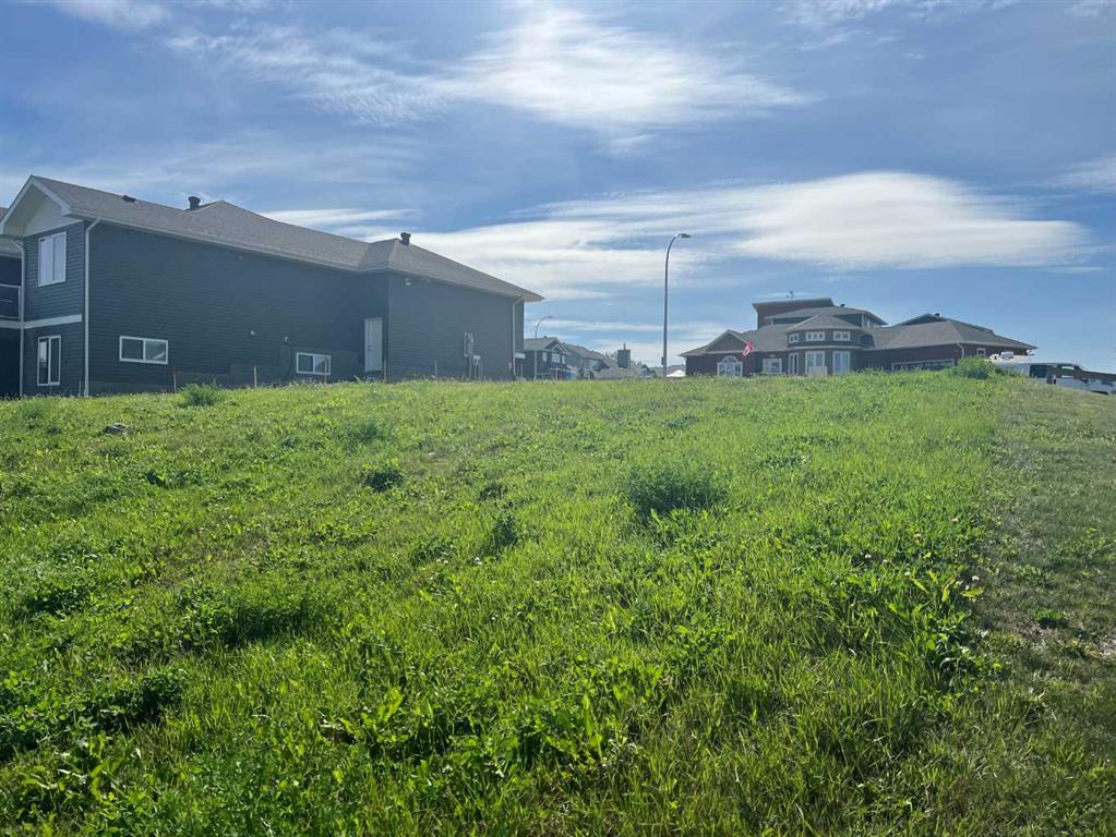 Third View of 208 Beaverlodge Close , Beacon Hill, Fort McMurray, Alberta, T9H 2V5