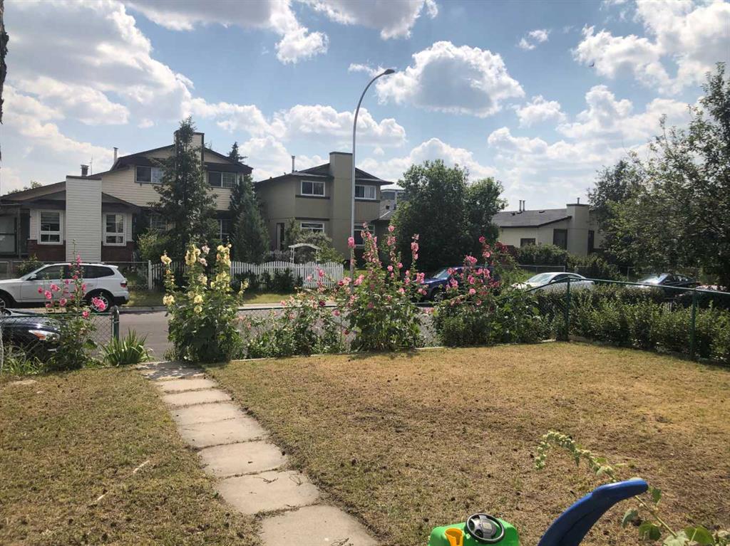 Fifth View of 22 Whitman Close NE, Whitehorn, Calgary, Alberta, Y1Y 4H4