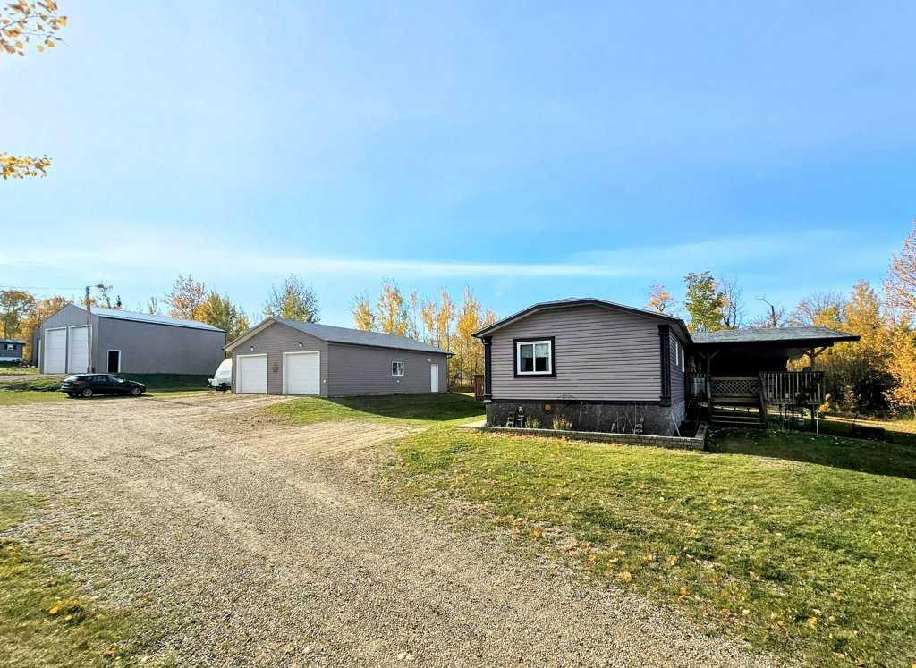 813 Southshore Drive W, A2301682, Alberta,