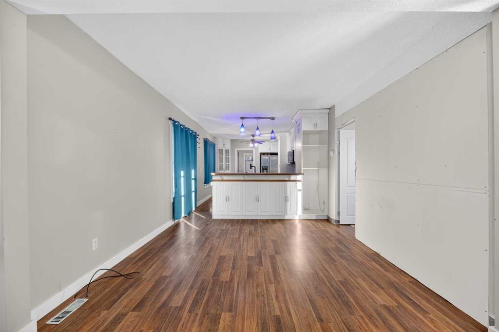 Fourth View of 2158 22 Avenue , NONE, Didsbury, Alberta, T0M 0W0