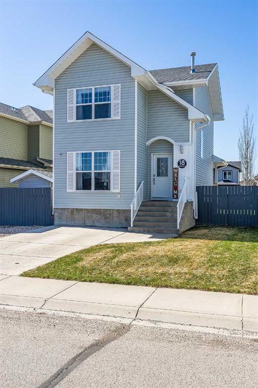 18 Somerset Way SE, A2301859, Alberta,