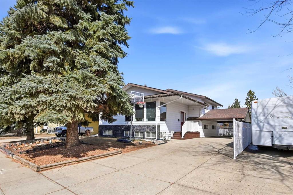 Third View of 5218 Silverthorn Road , NONE, Olds, Alberta, T4H 1B1