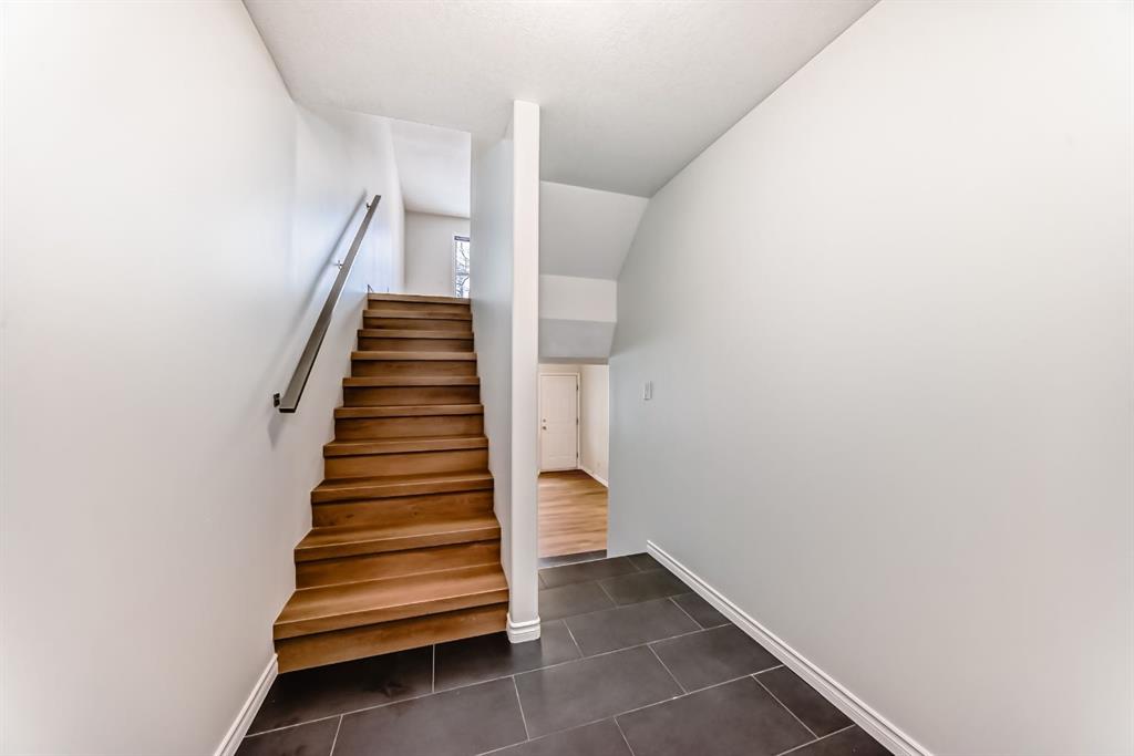 Fifth View of 155 Prominence Heights SW, Patterson, Calgary, Alberta, T3H 2Z6