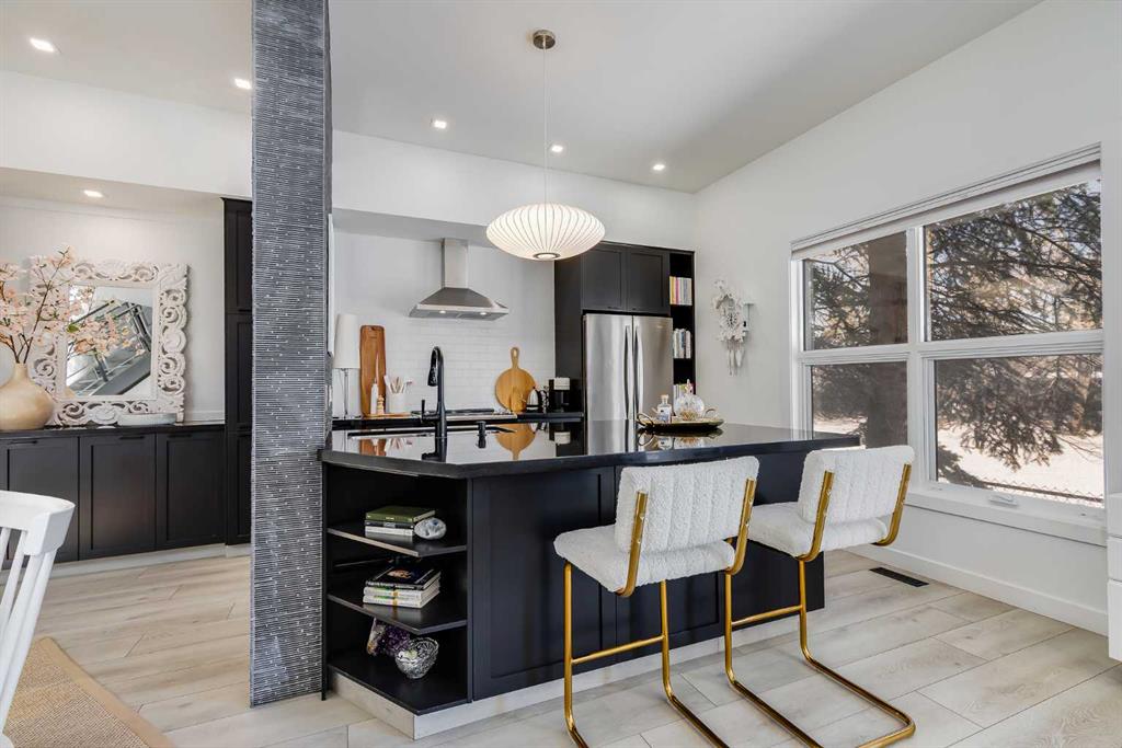 Fifth View of 304, 1212 13 Street SE, Inglewood, Calgary, Alberta, T2G 5R3