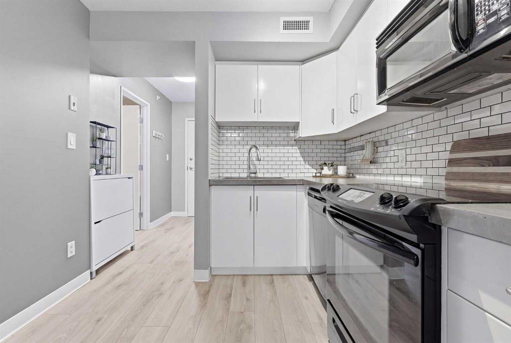 Fifth View of 203, 188 15 Avenue SW, Beltline, Calgary, Alberta, T2R 1S4