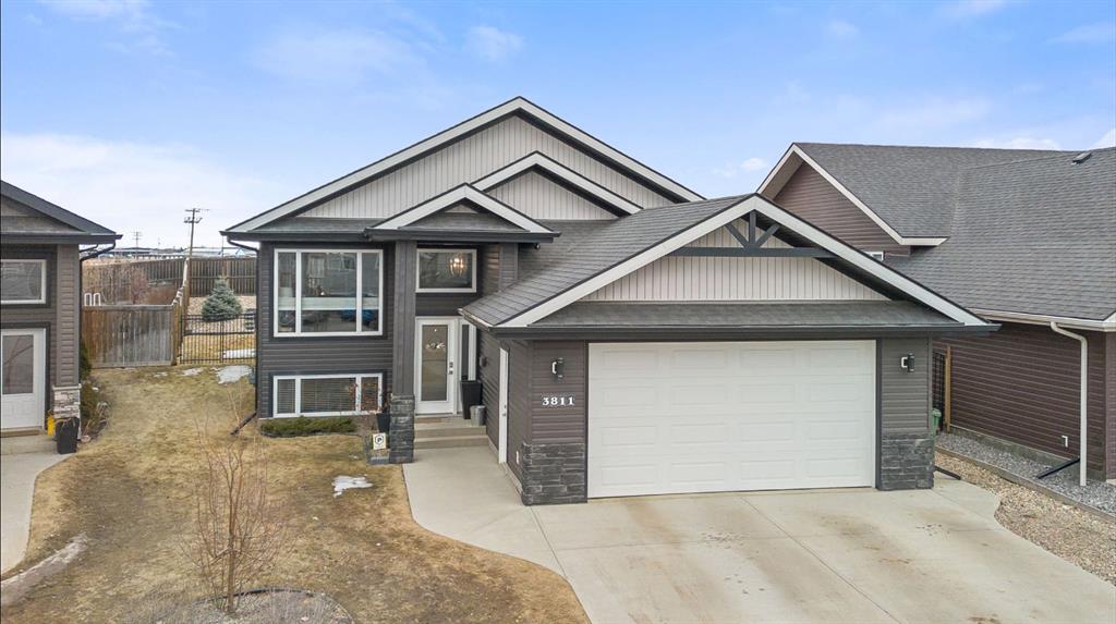 Third View of 3811 41 Avenue , Larsen Grove, Lloydminster, Saskatchewan, S9V 2J3