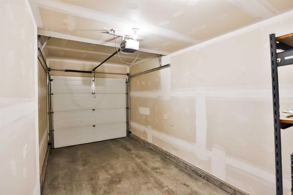 Fifth View of 1, 410 Highlands Boulevard W, West Highlands, Lethbridge, Alberta, T1J 5K5