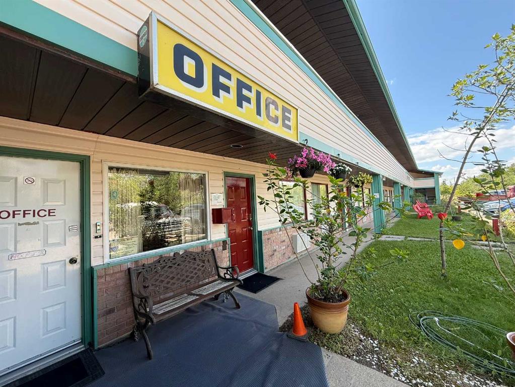 703 9 Highway S, A2301986, Alberta,