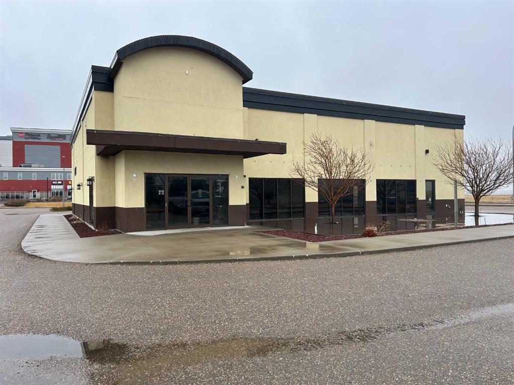 2030 Strachan Road SE, A2301993, Alberta,