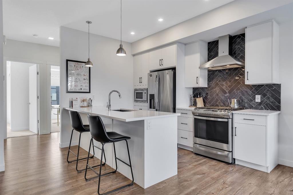 MLS® listing #110119203 for sale located at 516 Greenbriar Common NW