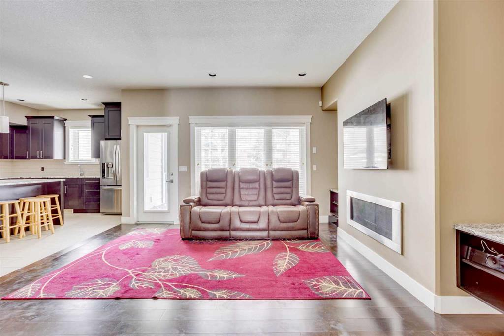 Fourth View of 5, 208 Sparrow Hawk Drive , Eagle Ridge, Fort McMurray, Alberta, T9K 0Y8