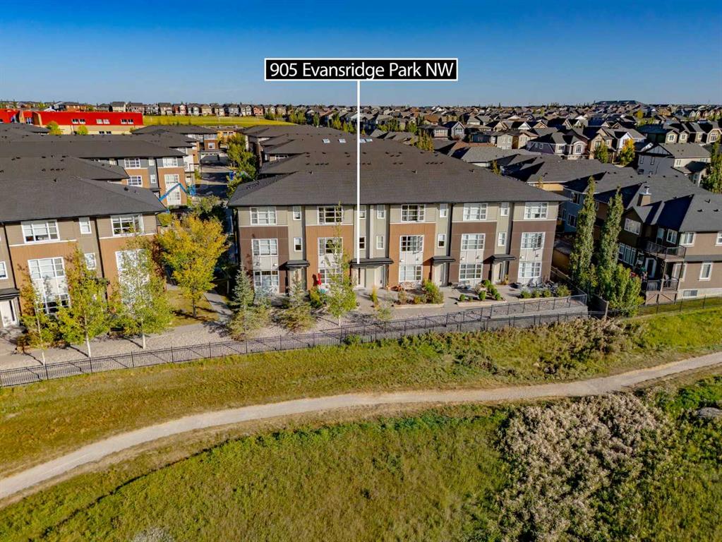 MLS® listing #110120481 for sale located at 905 Evansridge Park NW