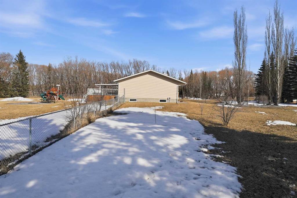 Fifth View of 80 39235 Trail , Spruce Lane, Rural Red Deer County, Alberta, T4S 2A7