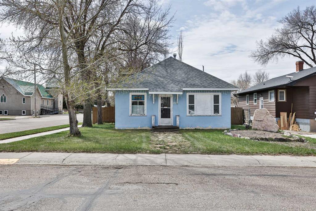 132 3 Avenue NE, A2302086, Alberta,