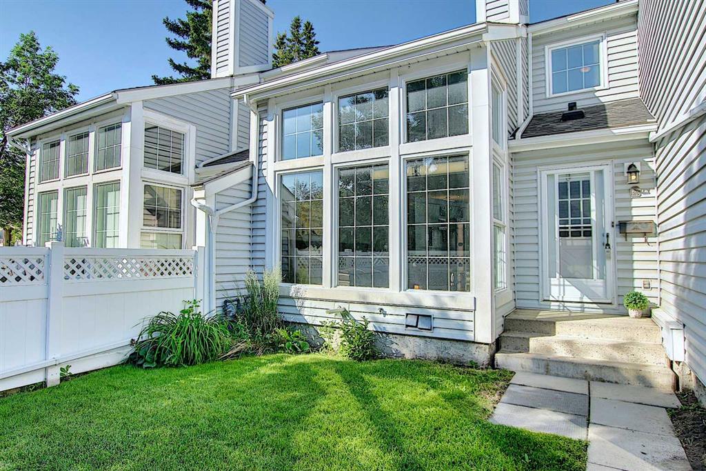 Fourth View of 26, 28 Berwick Crescent NW, Beddington Heights, Calgary, Alberta, T3K1Y7